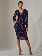 Blau - Jolie Moi – figurbetontes Kleid aus Netzstoff mit langen Ärmeln und Rüschen - Bild 1 von 6