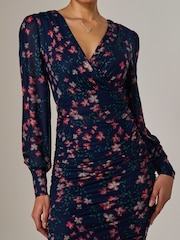 Blau - Jolie Moi – figurbetontes Kleid aus Netzstoff mit langen Ärmeln und Rüschen - Bild 3 von 6