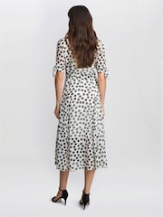 Gina Bacconi Cream Adrienne Shirt Dress - Image 3 of 5