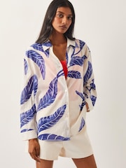Camisa de algodón 100 % con estampado de palmeras Dinah de Monsoon - Imagen 1 de 5