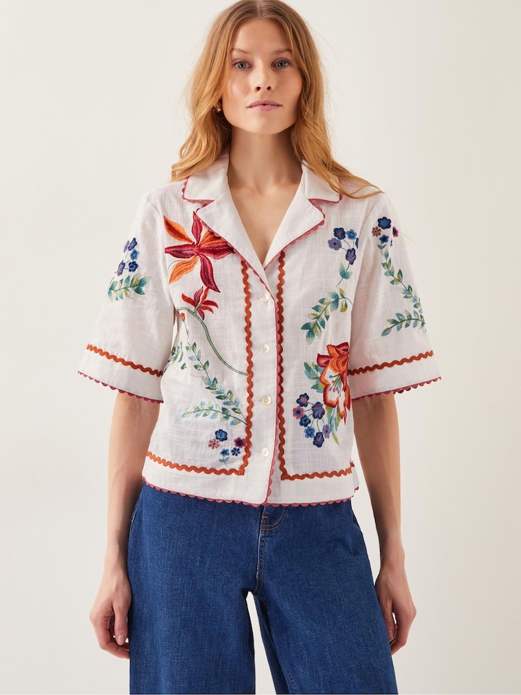 Women's embroidered personality shirt Women's embroidered personality shirt
