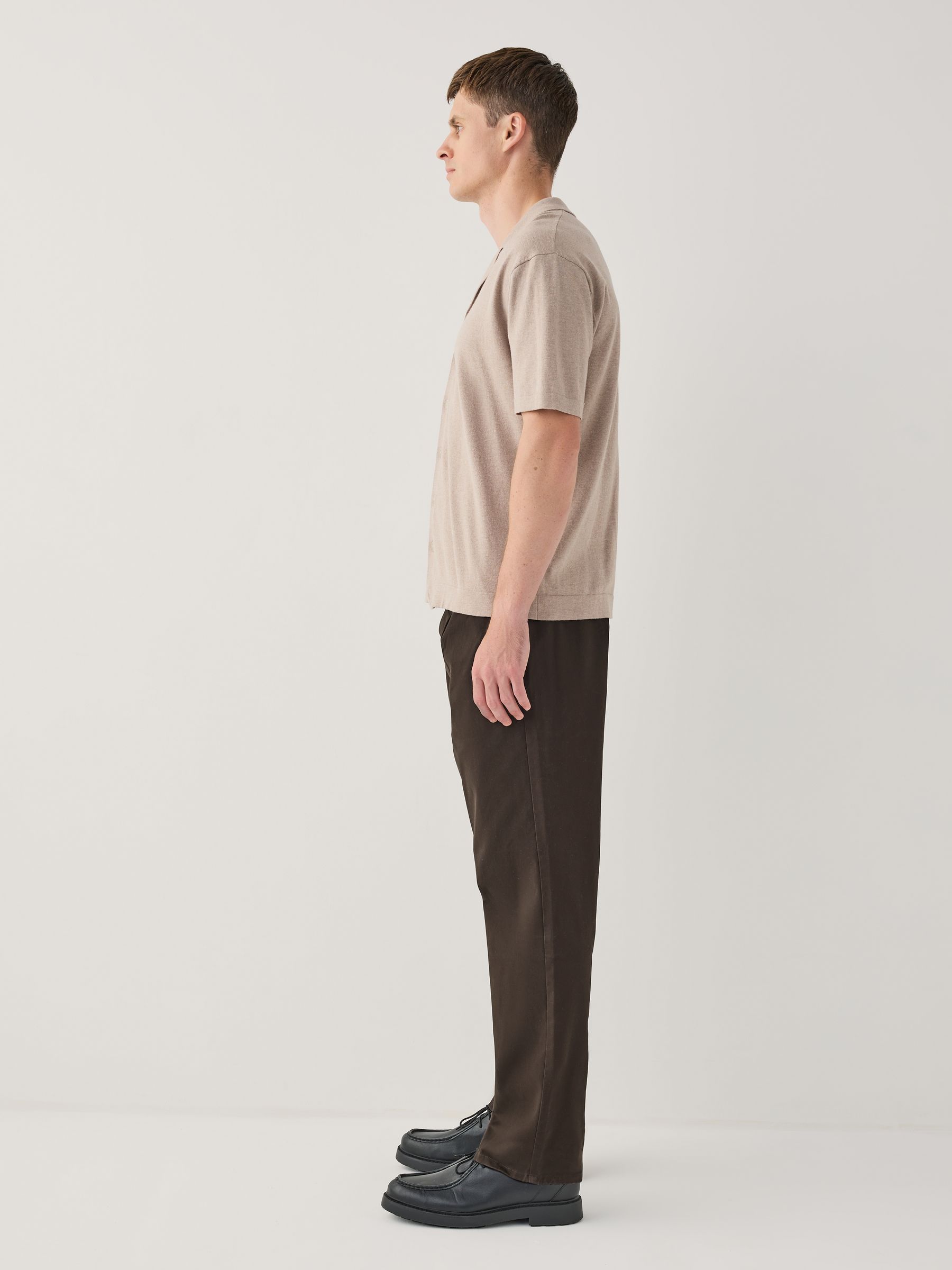 Buy Brown Single Pleat Regular Relaxed Tapered Fit Stretch Chinos
