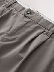Arcilla - Corte tapered holgado - Straight Fit Pleated Stretch Chinos Trousers - Imagen 8 de 10