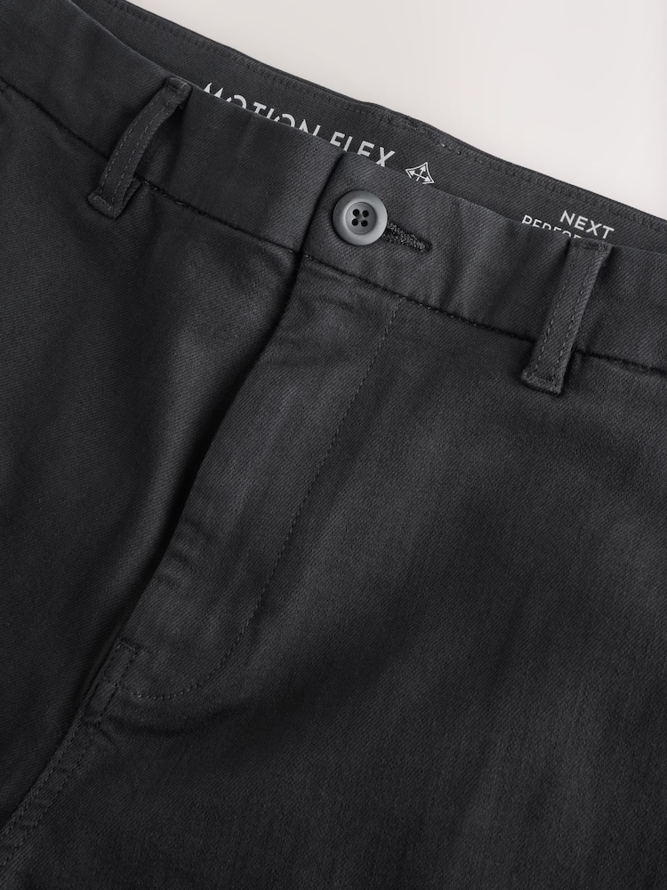 Negro - Corte recto - Motionflex Chino Trousers - Imagen 2 de 4