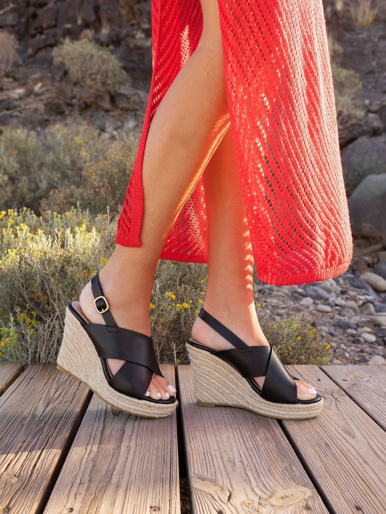 Novo Blossom Espadrille com plataforma cruzada na frente Sandals - Imagem 1 de 6