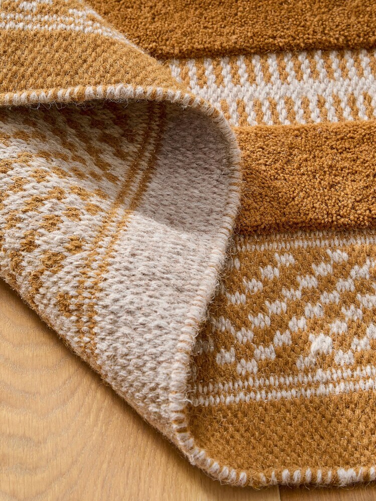 Honey Gold Jacquard Tile Rug - Image 5 of 5