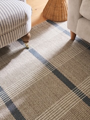 Natural Simplicity Check Woven Rug - Image 3 of 6