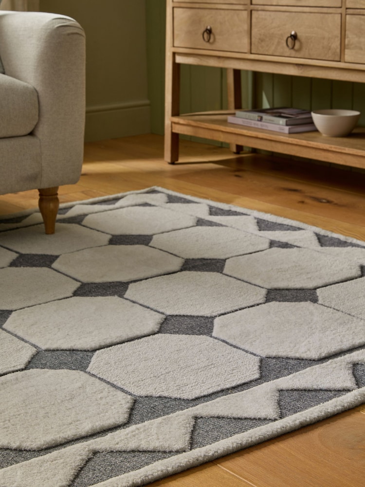 Grey Knitted Tile Rug - Image 2 of 5 Grey Knitted Tile Rug - Image 2 of 5