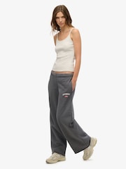 Серый - Superdry Athletic Essentials Wide Leg 100% Cotton Joggers - Изображение 3 из 7
