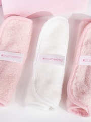 Brush Works Makeup Remover Cloths 3 Pack - Image 2 of 3