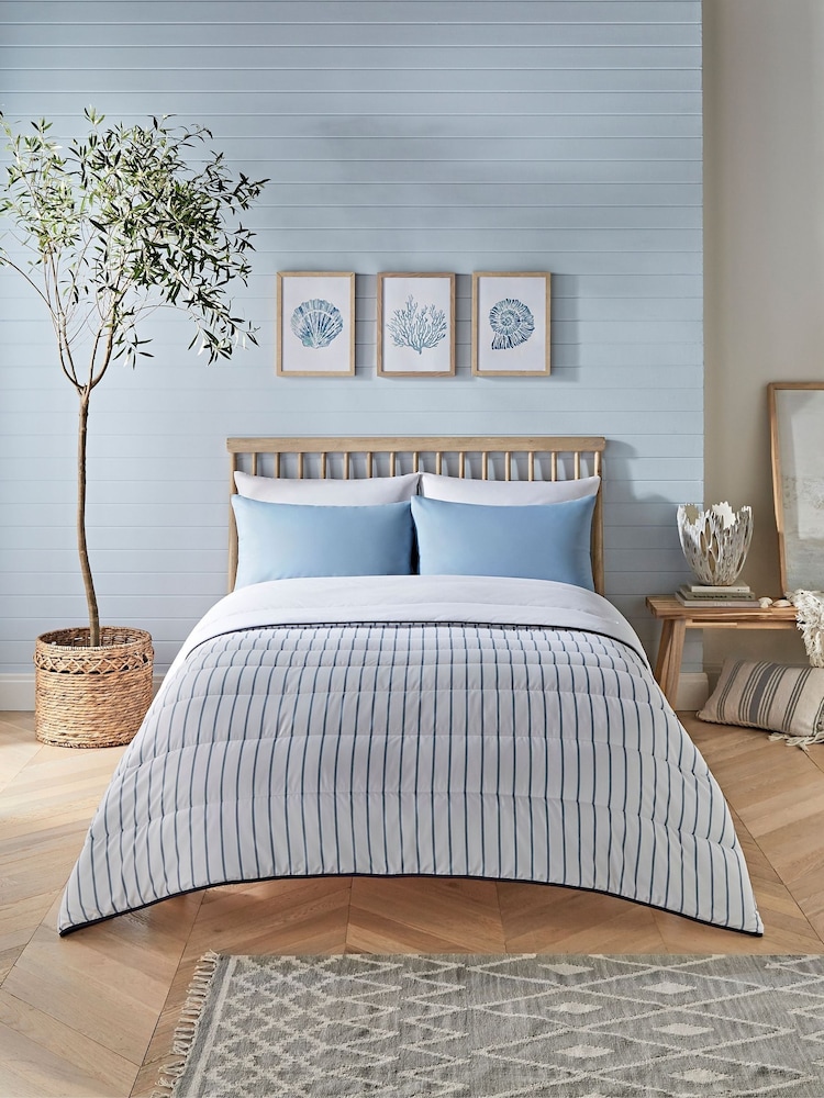 Night Lark Coverless Duvet and Pillowcase Set - Image 1 of 8