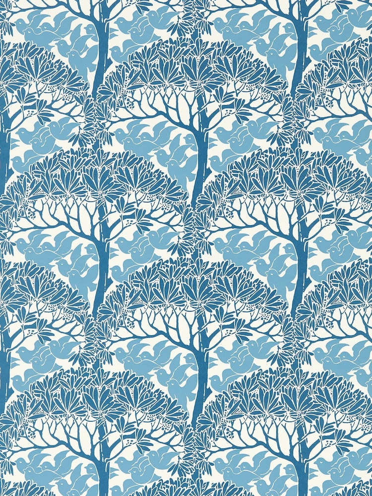Morris & Co Cirrus The Savaric Bedford Park Wallpaper - Image 1 of 1