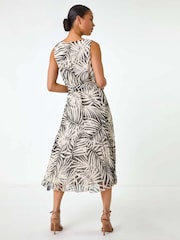 Roman Black Petite Leaf Print Pleated Midi Dress - Image 2 of 5