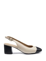 Buty Hotter Shimmy z klamrą, o szerokim kroju - Image 1 of 4