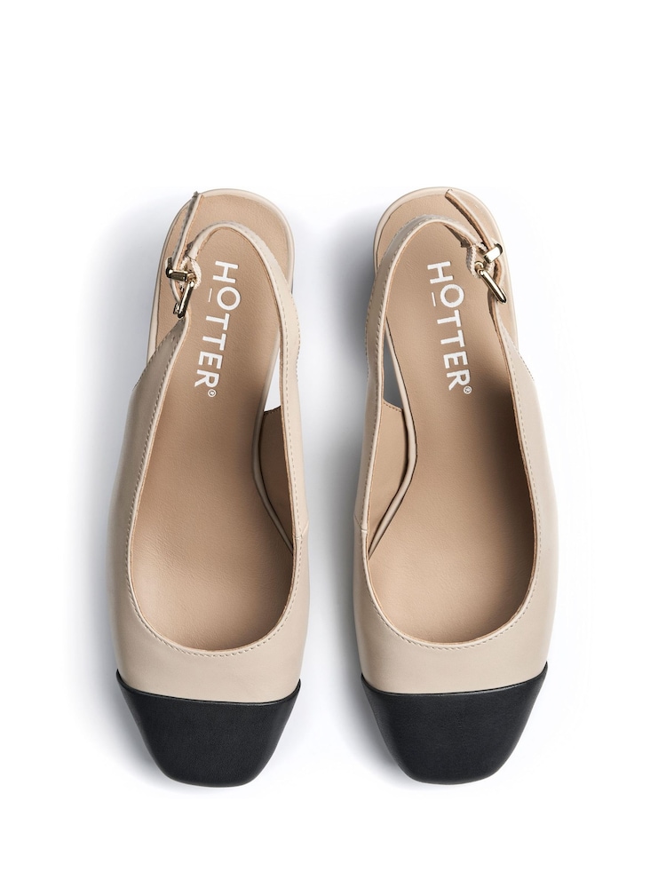 Buty Hotter Shimmy z klamrą, o szerokim kroju - Image 4 of 4
