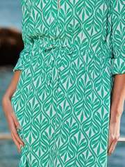 Sosandar Green Geometric Print Tie Waist Dress - Image 4 of 5