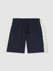 Reiss Tino Plissé Colour-Block Shorts - Imagen 2 de 4