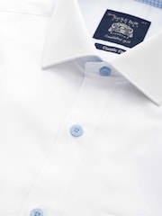 The Savile Row Company Classic Fit 100% Cotton Poplin Single Cuff Formal White Shirt - Image 2 of 3