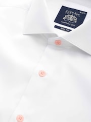The Savile Row Company Slim Fit Smart Casual 100% Cotton White Shirt With Contrast Buttons - Изображение 5 из 5