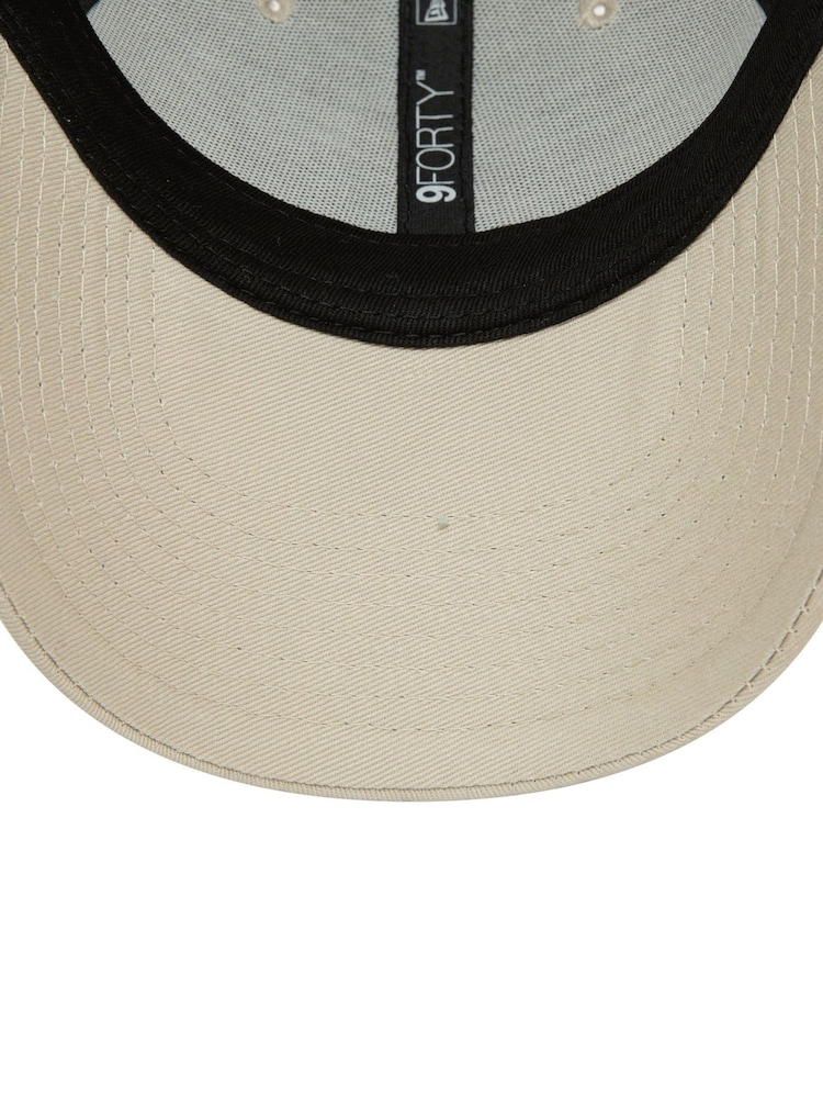 New Era League Essential 9Forty Brown Cap - Image 4 of 4