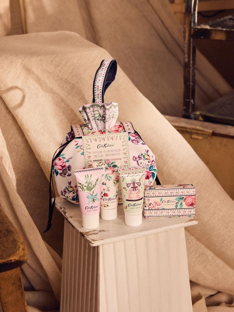 Cath Kidston Wild Flowers Travel Pouch - Image 6 of 6