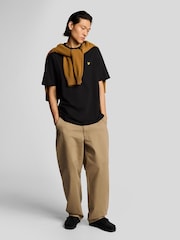 Lyle & Scott Black Oversized 100% Cotton T-Shirt - Image 2 of 5