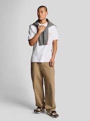 Lyle & Scott 100% Cotton 3D Line Graphic T-Shirt - Imagen 3 de 4