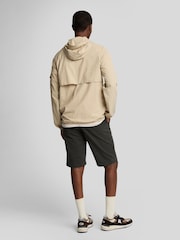 Lyle & Scott Green 100% Cotton Chinos Shorts - Image 3 of 5