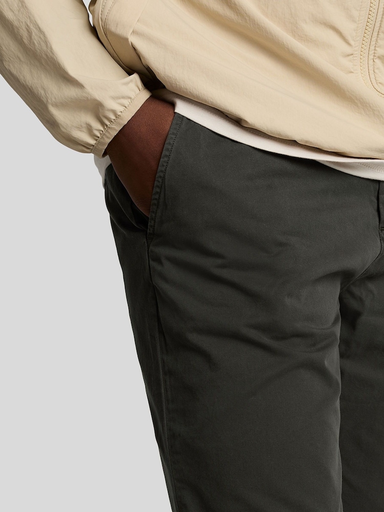 Lyle & Scott Green 100% Cotton Chinos Shorts - Image 4 of 5