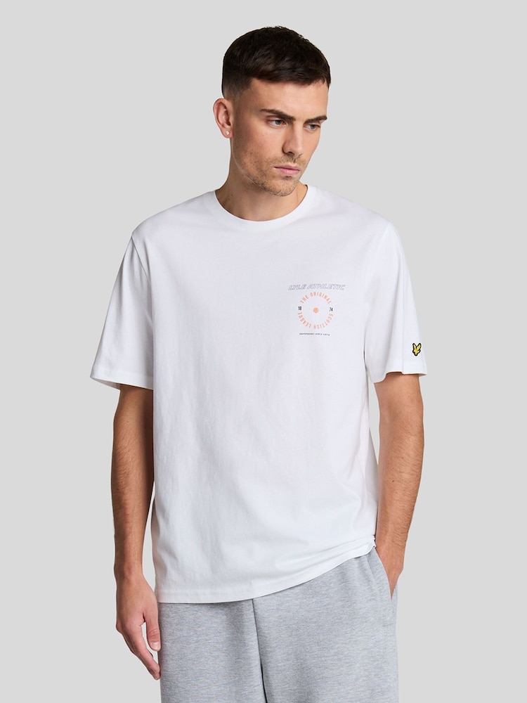 Lyle & Scott 100% Cotton Athletic Graphic T-Shirt - Bild 1 von 5