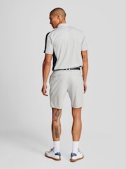 Lyle & Scott Silver Lightweight Golf Tech Shorts - Image 3 of 5