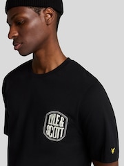 Lyle & Scott Black 100% Cotton Embroidered Badge Graphic T-Shirt - Image 4 of 5