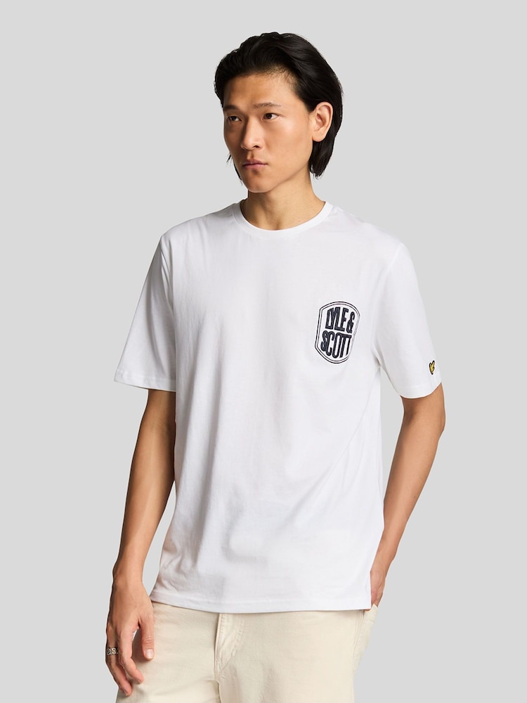 Lyle & Scott 100% Cotton Embroidered Badge Graphic T-Shirt - Imagen 1 de 4
