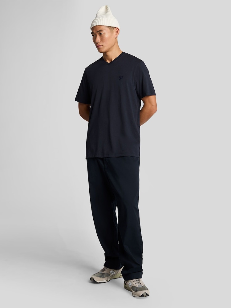 Lyle & Scott 100% Cotton Superfine V Neck T-Shirt - Imagen 2 de 5