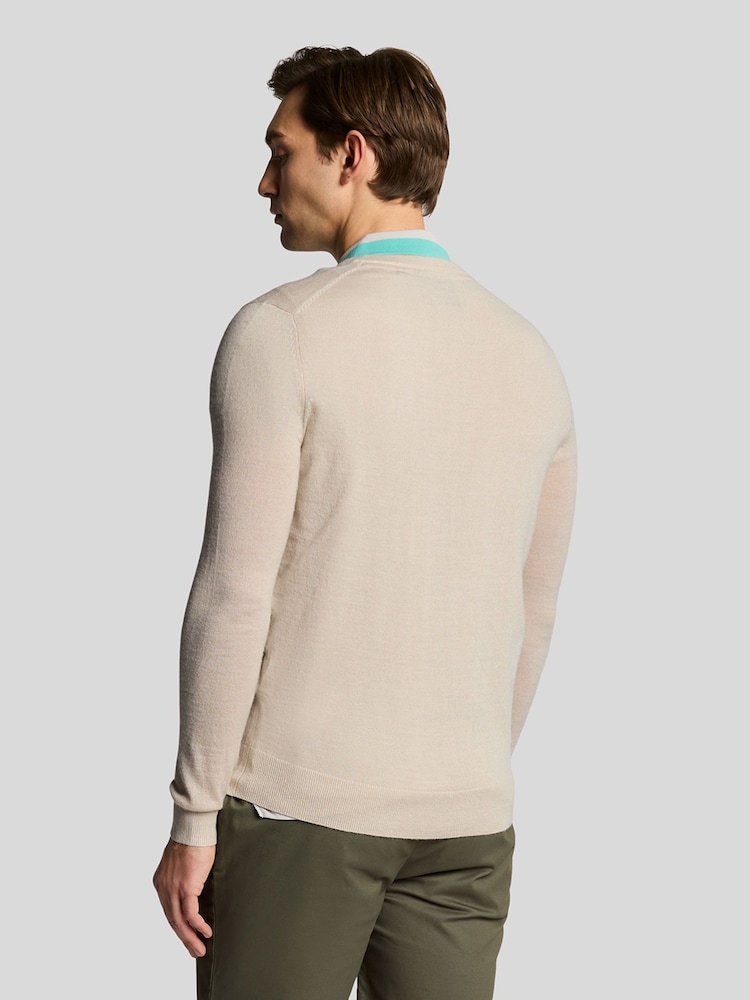 Lyle & Scott Cream Golf V-Neck Pull-Over Jumper - Image 2 of 5