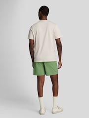 Verde tierra - Lyle & Scott Plain Swim Shorts - Imagen 3 de 5