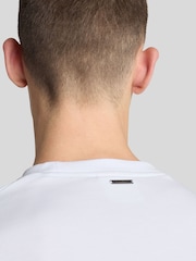 Lyle & Scott White Twill Texture Crewneck T-Shirt - Image 2 of 5