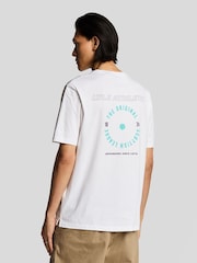 Lyle & Scott 100% Cotton Lyle Athletic Graphic T-Shirt - Imagen 2 de 5