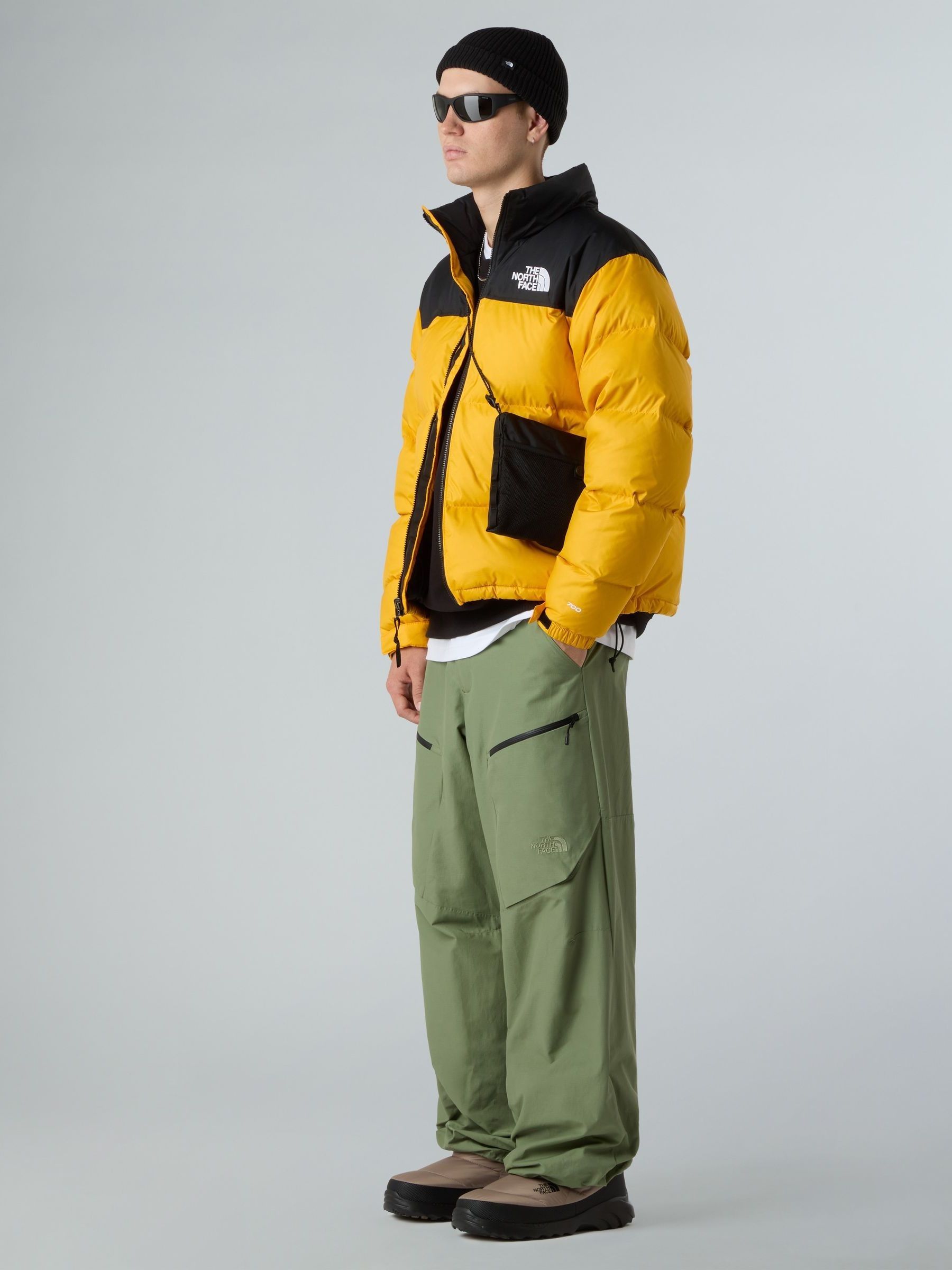 THE NORTH FACEイエロー　
フード付きパーカー。 Next：日本 イエロー - The North Face 1996 レトロ Nuptse コート