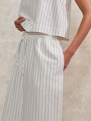 Ro&Zo White Casual Trousers - Image 3 of 4