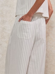 Ro&Zo White Casual Trousers - Image 4 of 4