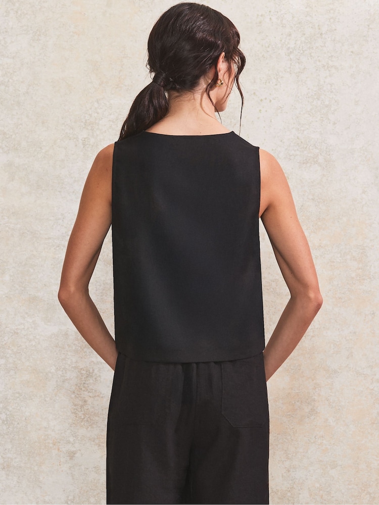 Ro&Zo Black V-Neck Linen Shell Top - Image 4 of 4