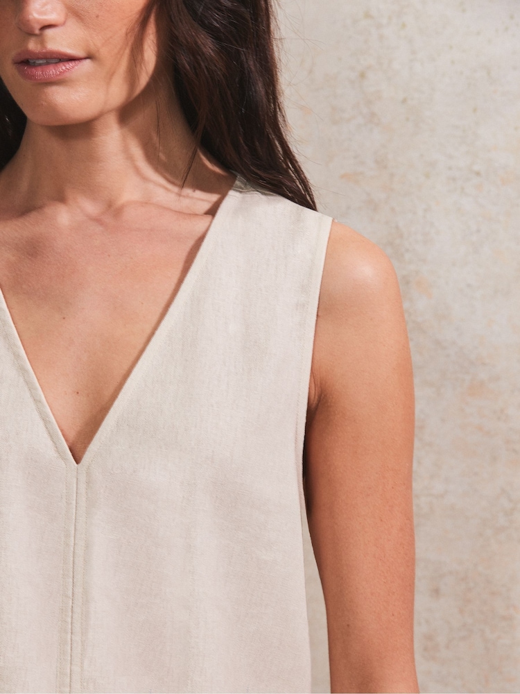 Ro&Zo White V-Neck Linen Shell Top - Image 3 of 4