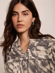 Mint Velvet Cream Animal Print Blouse - Image 4 of 8