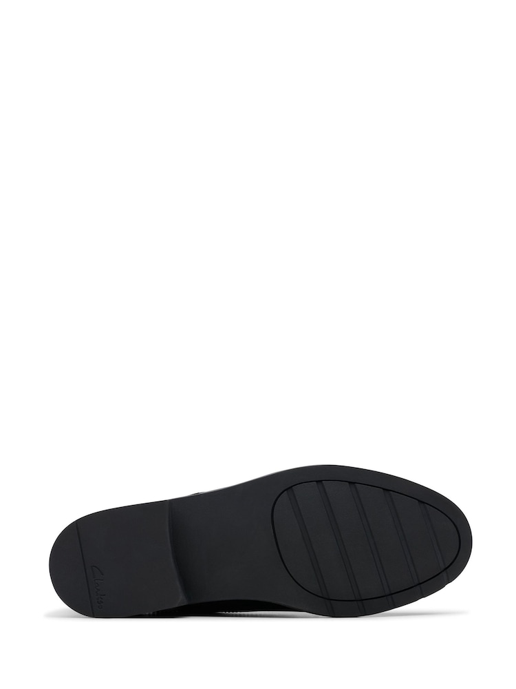 Clarks Black Standard Fit (F) Patent Aubrie Dress Youth Shoes - Image 7 of 7