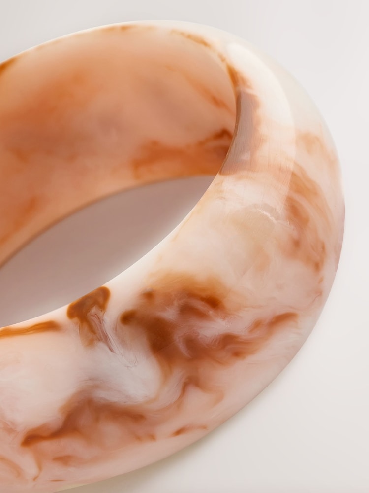 Cream Chunky Acrylic Bangle - Image 3 of 3