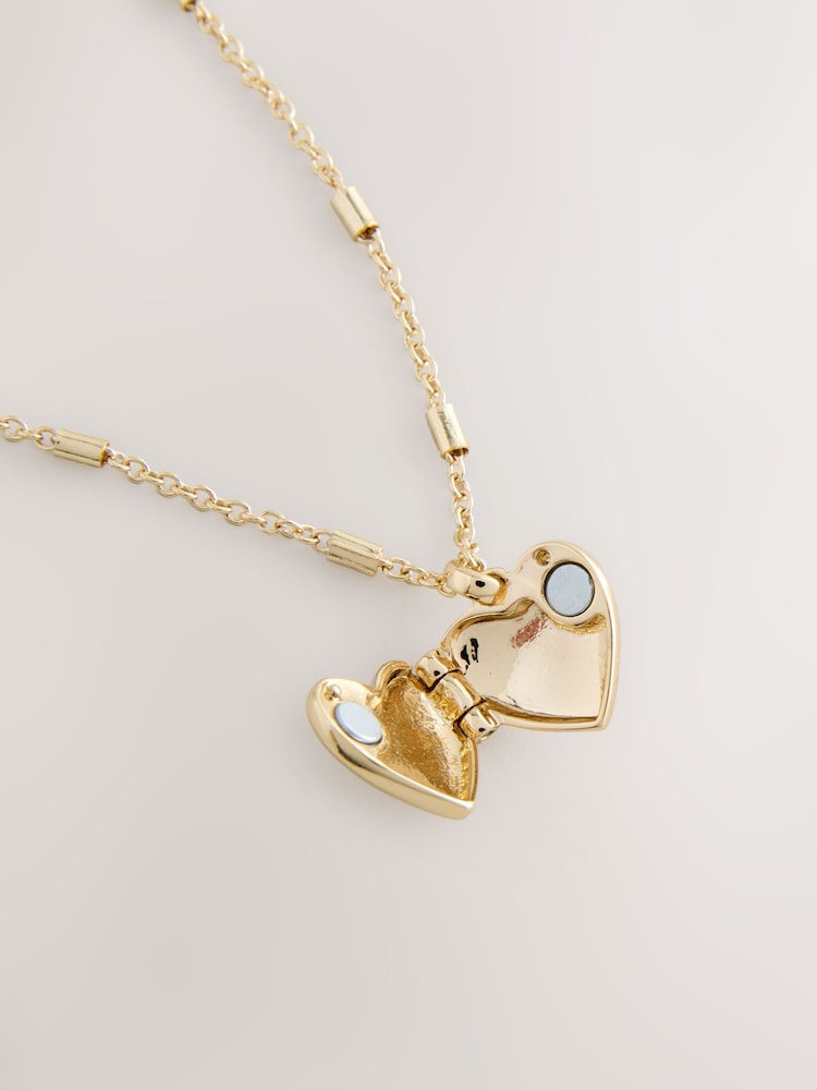 Gold Tone Heart Locket Necklace - Image 2 of 4