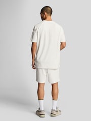 Lyle & Scott Emblem Towelling Shorts - Изображение 3 из 5