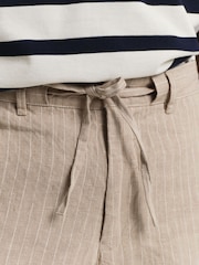 GANT Cream 100% Linen Pinstripe Drawstring Shorts - Image 5 of 6