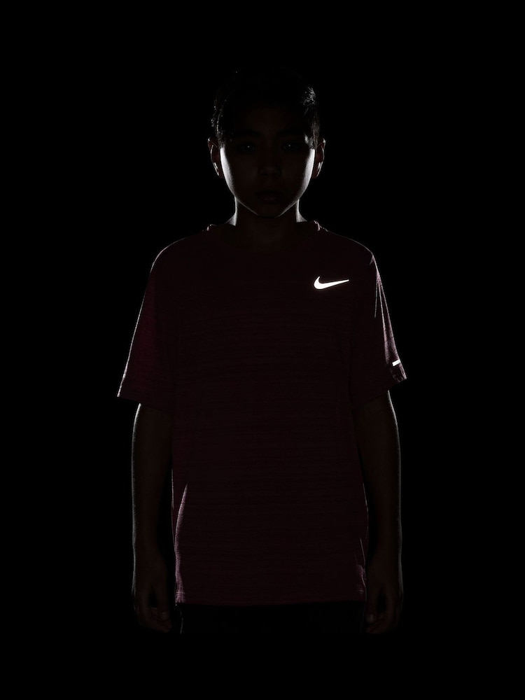 Nike Beet Pink Dri-FIT Miler Training Top - Image 4 of 4 Nike Beet Pink Dri-FIT Miler Training Top - Image 4 of 4